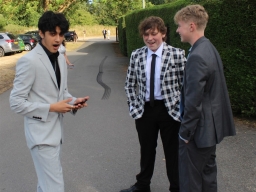YR11 Prom 2025 - Arrivals